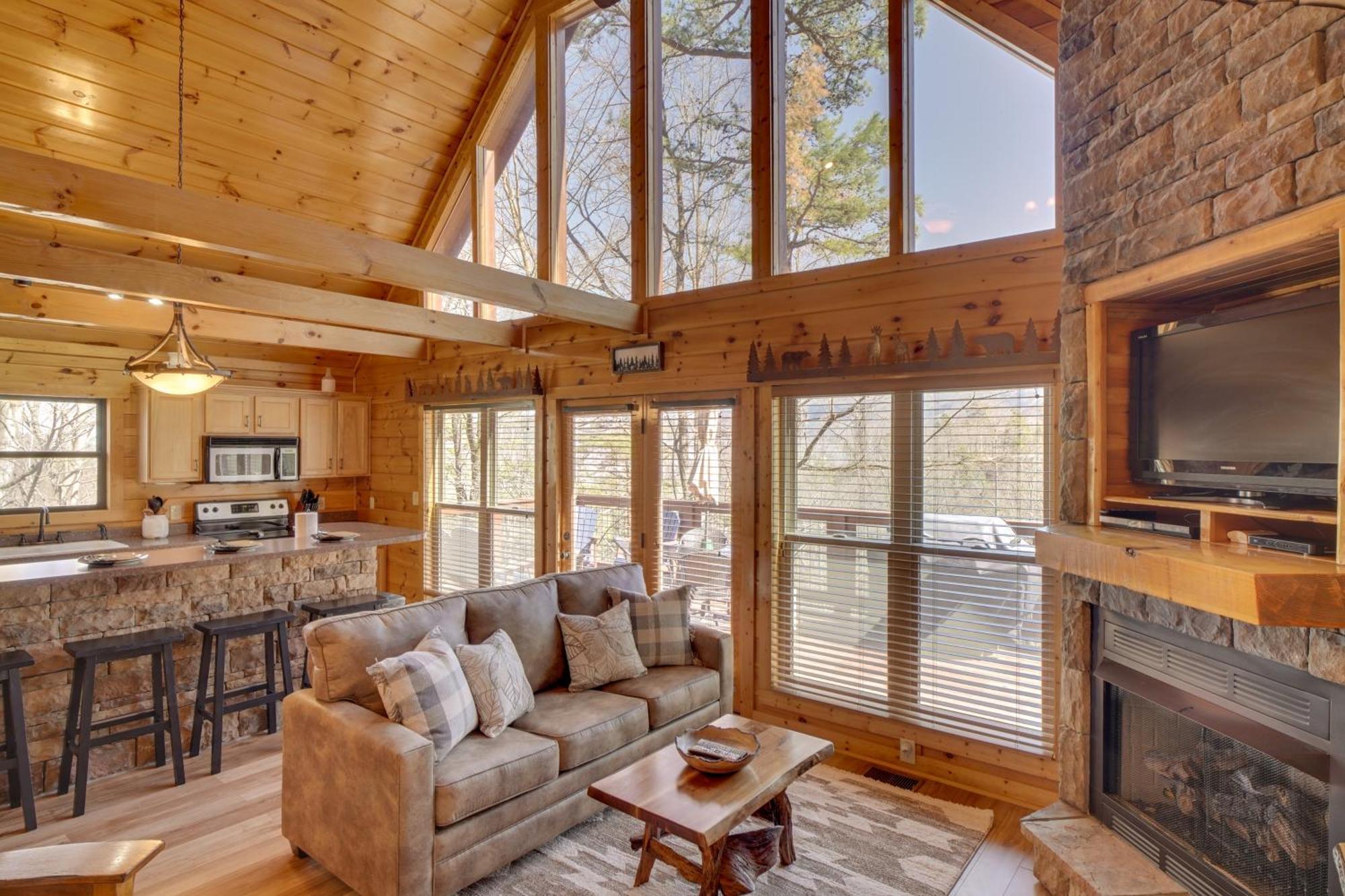 Hatcher Mtn Retreat Sevierville Cabin With Hot Tub! 外观 照片