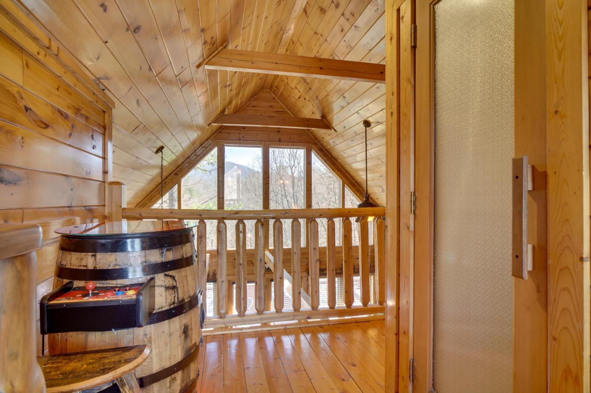 Hatcher Mtn Retreat Sevierville Cabin With Hot Tub! 外观 照片