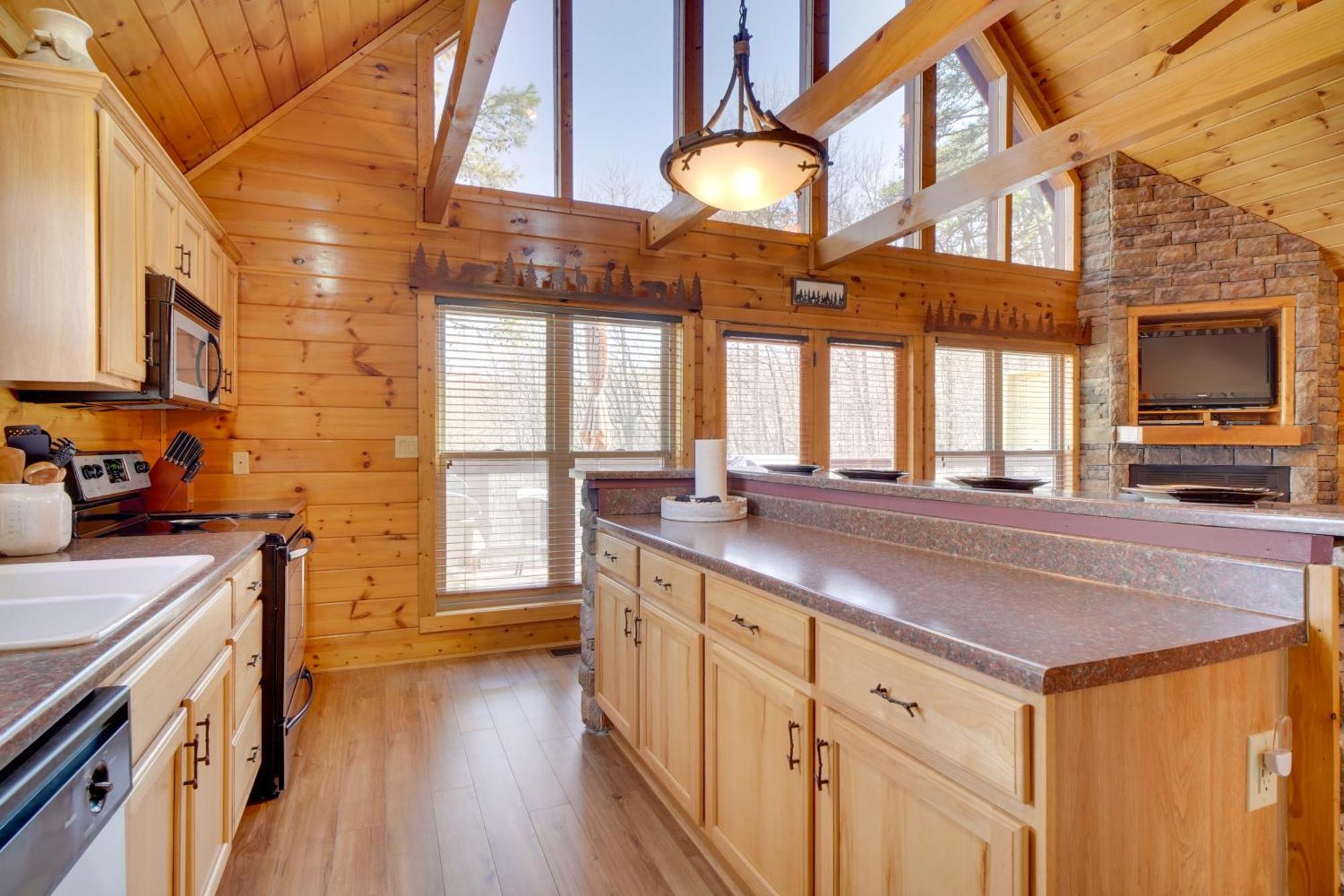 Hatcher Mtn Retreat Sevierville Cabin With Hot Tub! 外观 照片